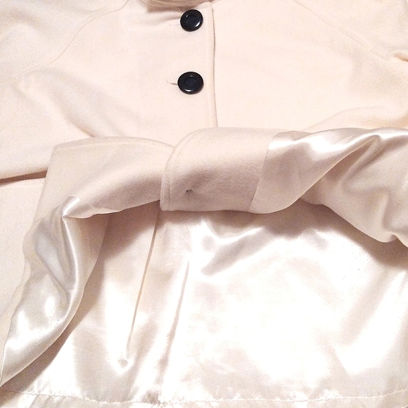 EUC Vintage Designer Cape, Winter White, Size 12 - Picture 5 of 5